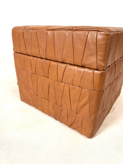Pouf coffre de rangement style De Sede