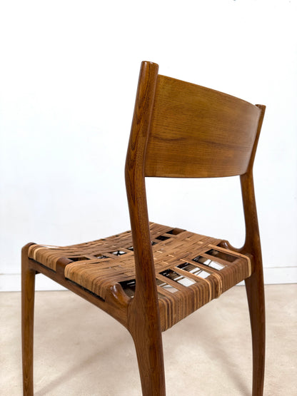 Ensemble de 6 chaises GESSEF modèle « Havana »