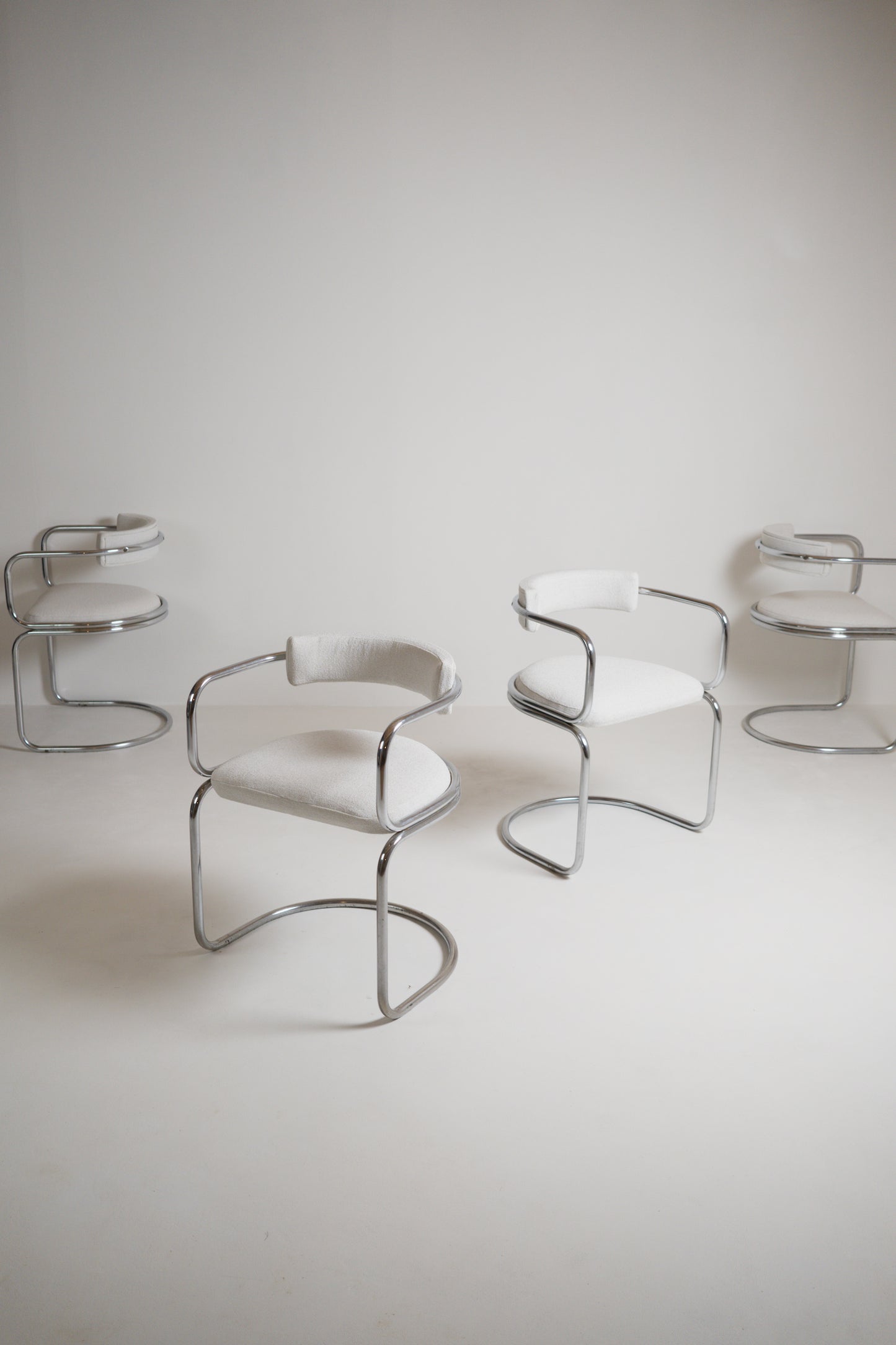 4 fauteuils par Renato Zevi