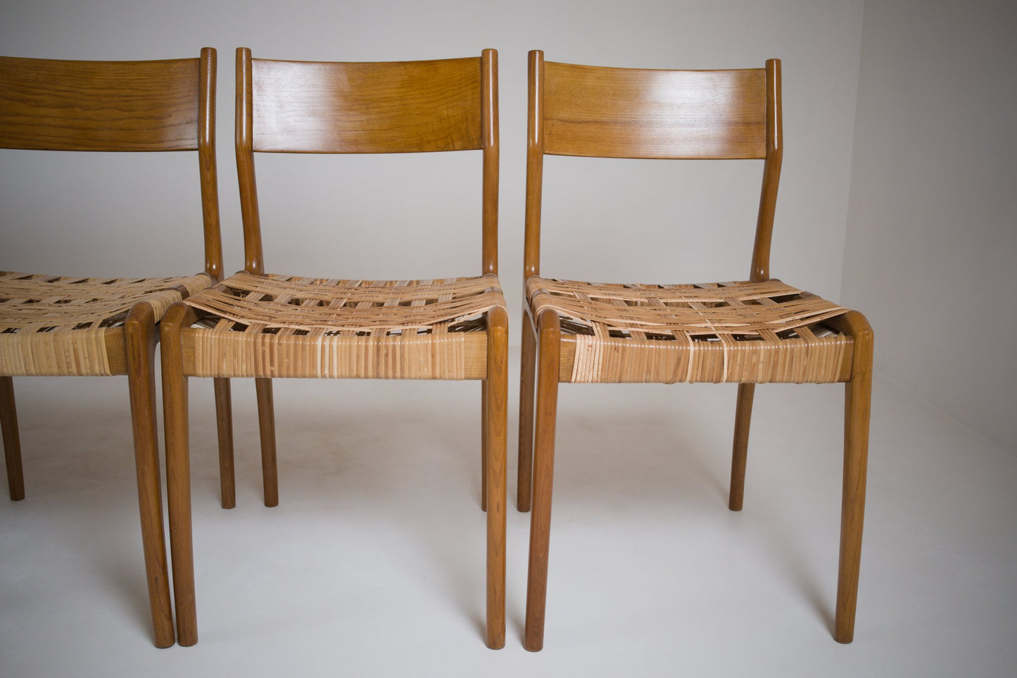 Suite de 6 chaises GESSEF éditées par Consorzio Sedie Friuli, Italie, années 1970