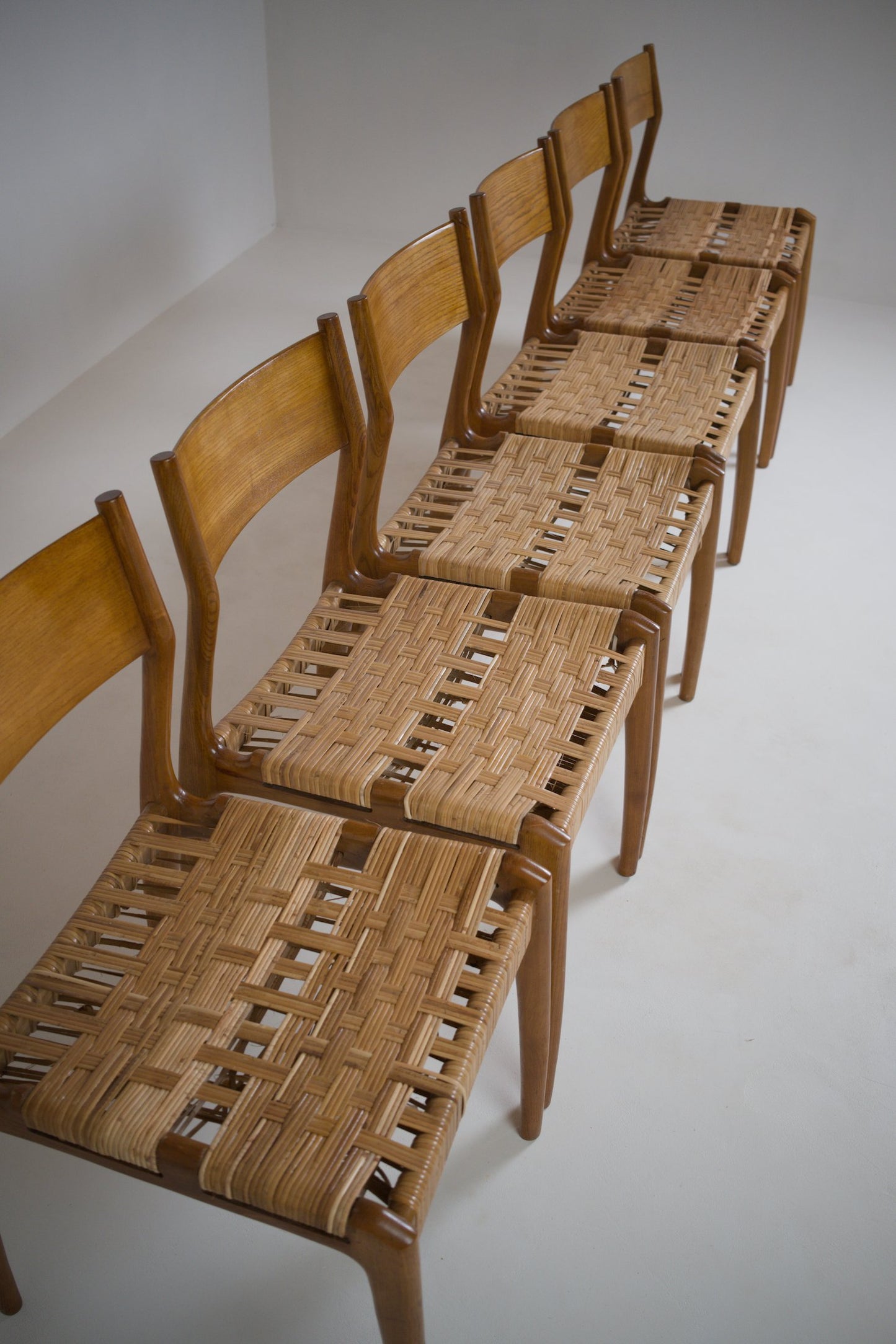 Suite de 6 chaises GESSEF éditées par Consorzio Sedie Friuli, Italie, années 1970