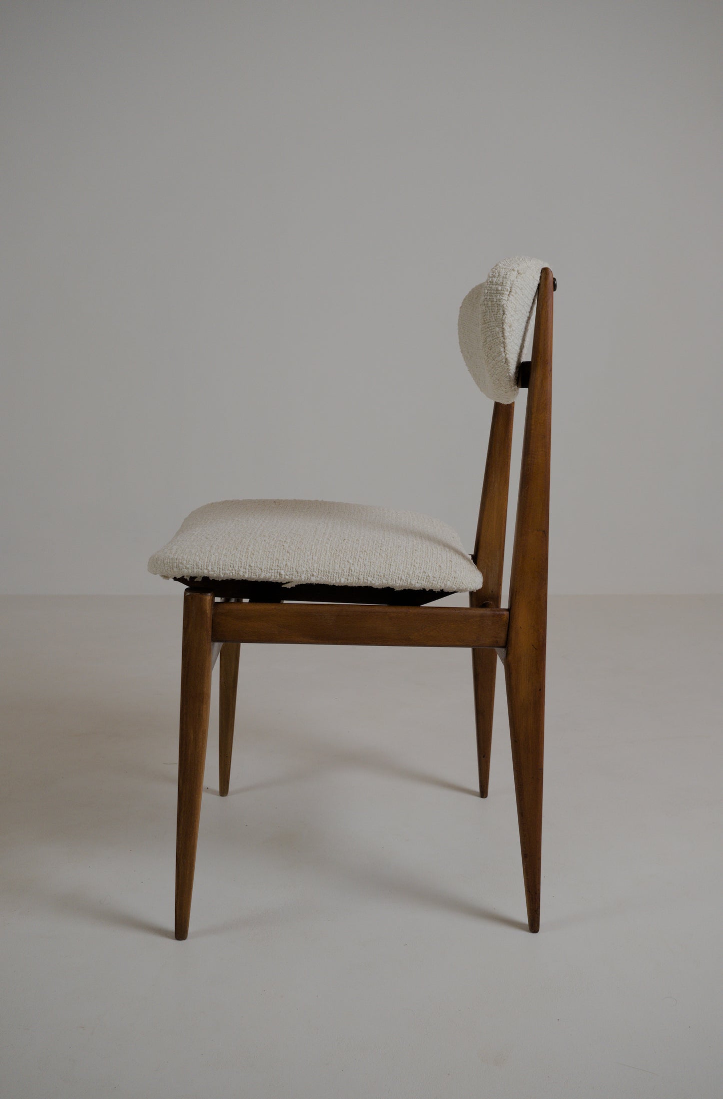 Suite de 4 chaises scandinaves