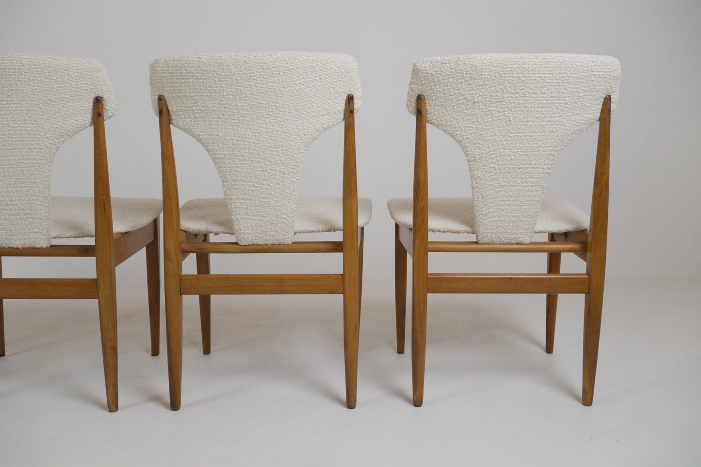 Suite de 4 chaises EON (Elliott's of Newbury). Années 1960