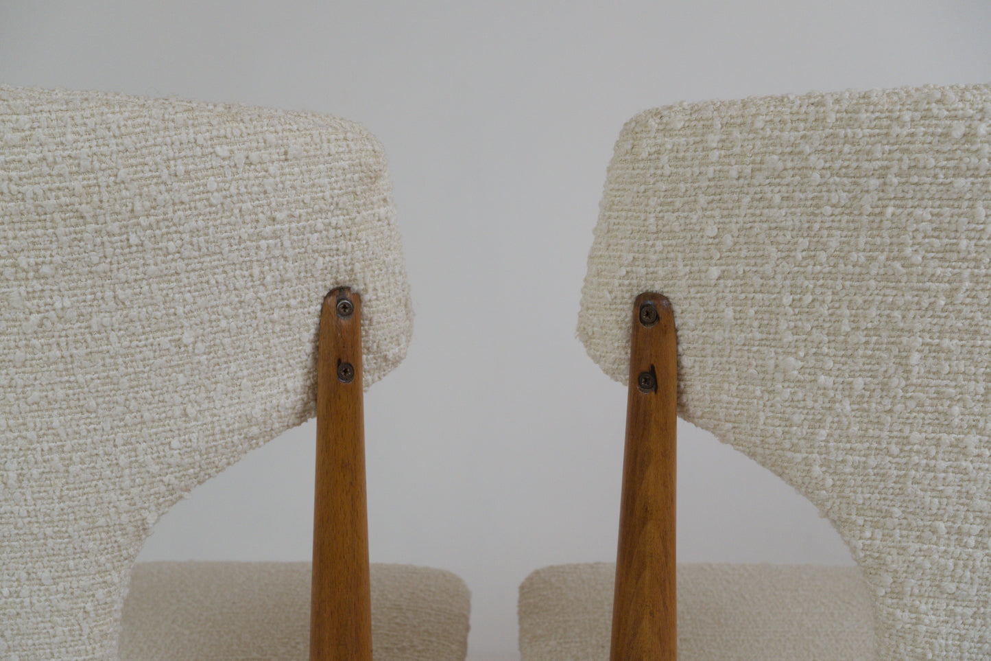 Suite de 4 chaises EON (Elliott's of Newbury). Années 1960
