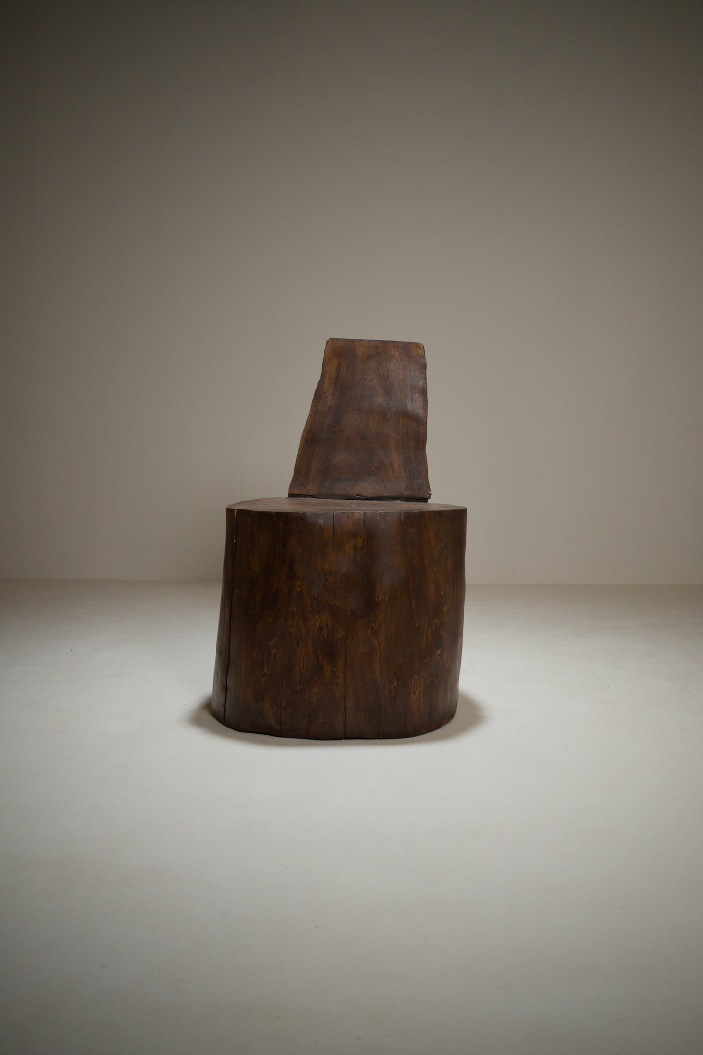 4 fauteuils monoxyles brutalistes en bois massif, années 1970