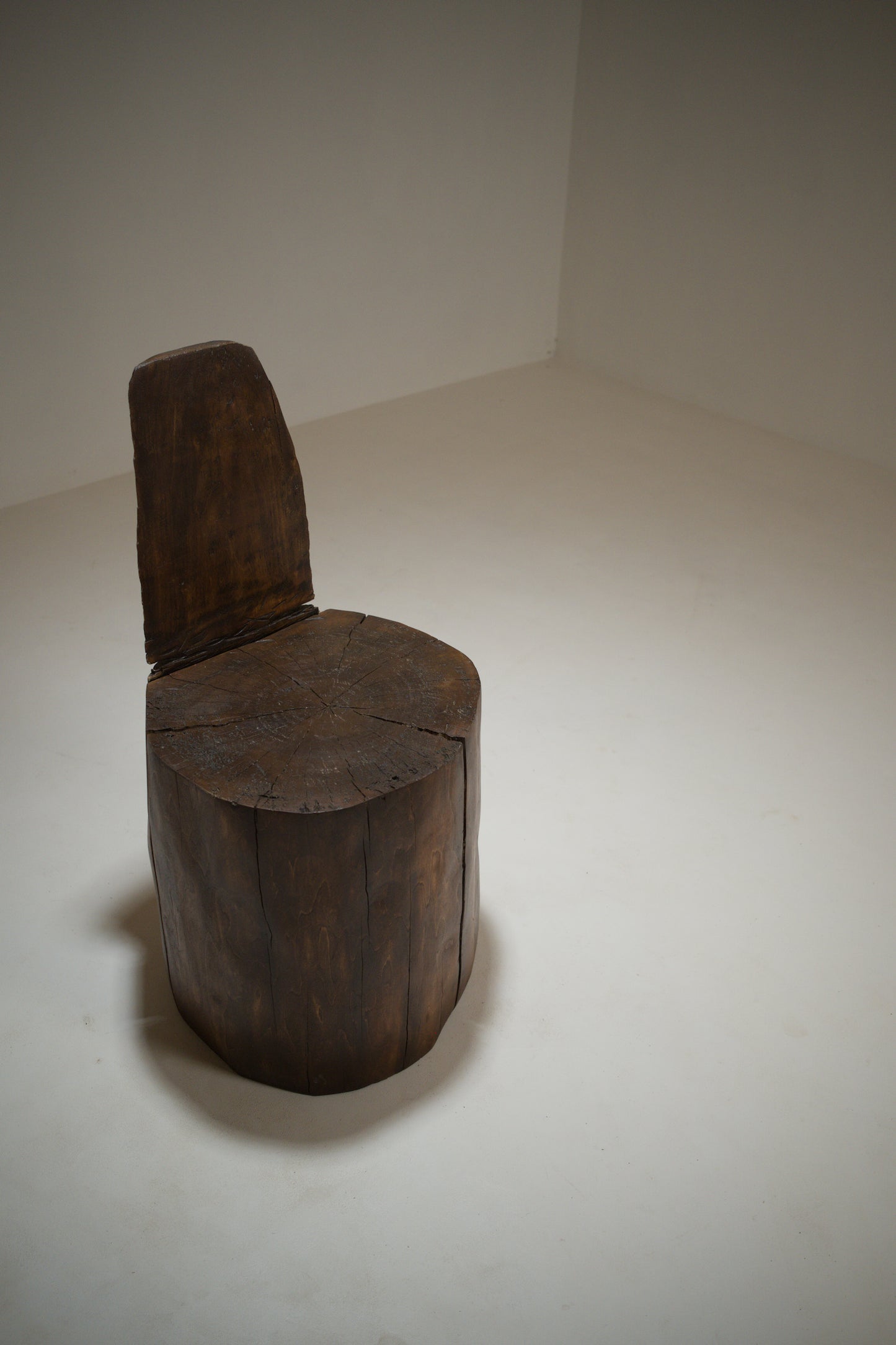 4 fauteuils monoxyles brutalistes en bois massif, années 1970