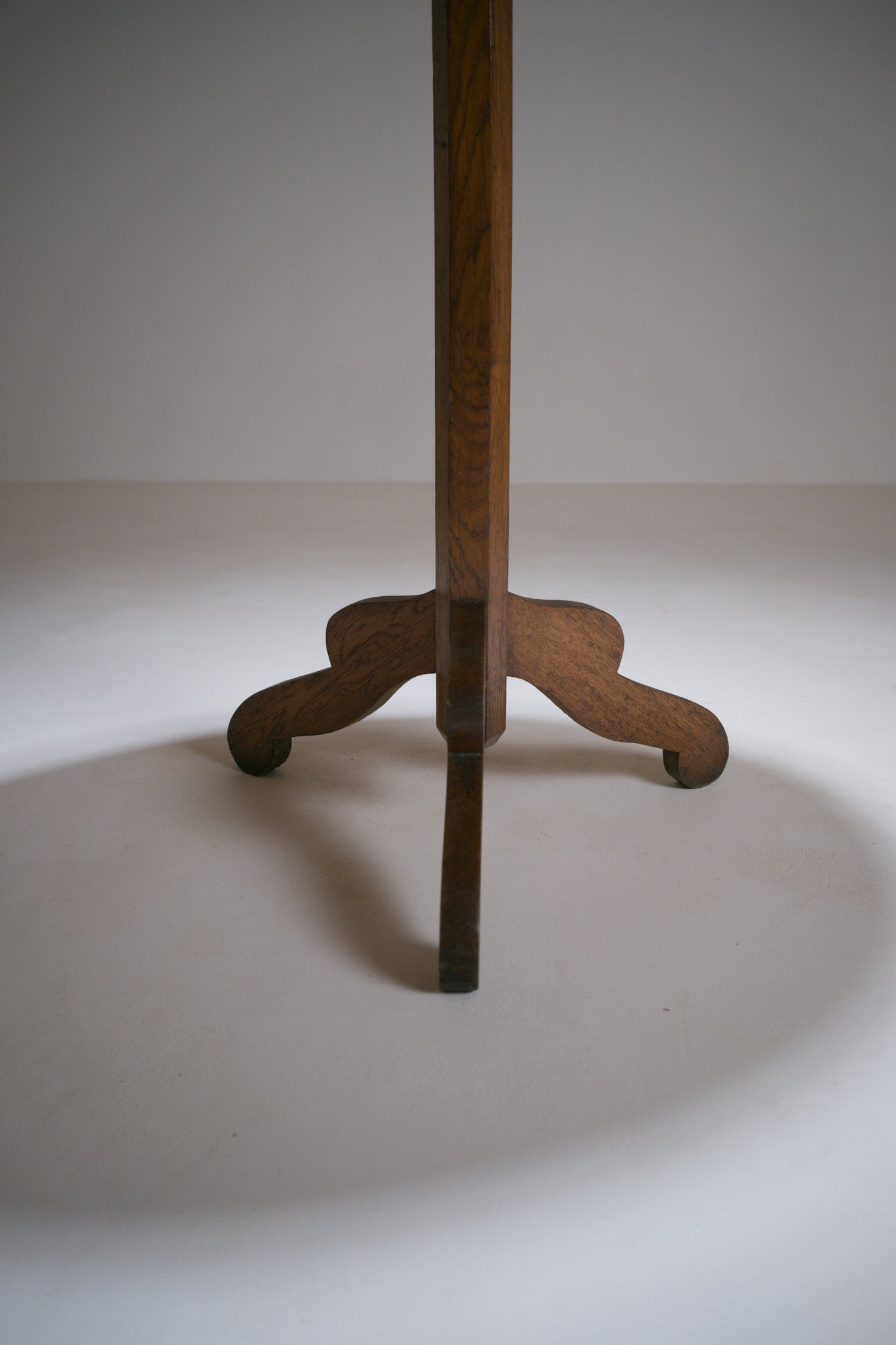 Table d'appoint vernaculaire