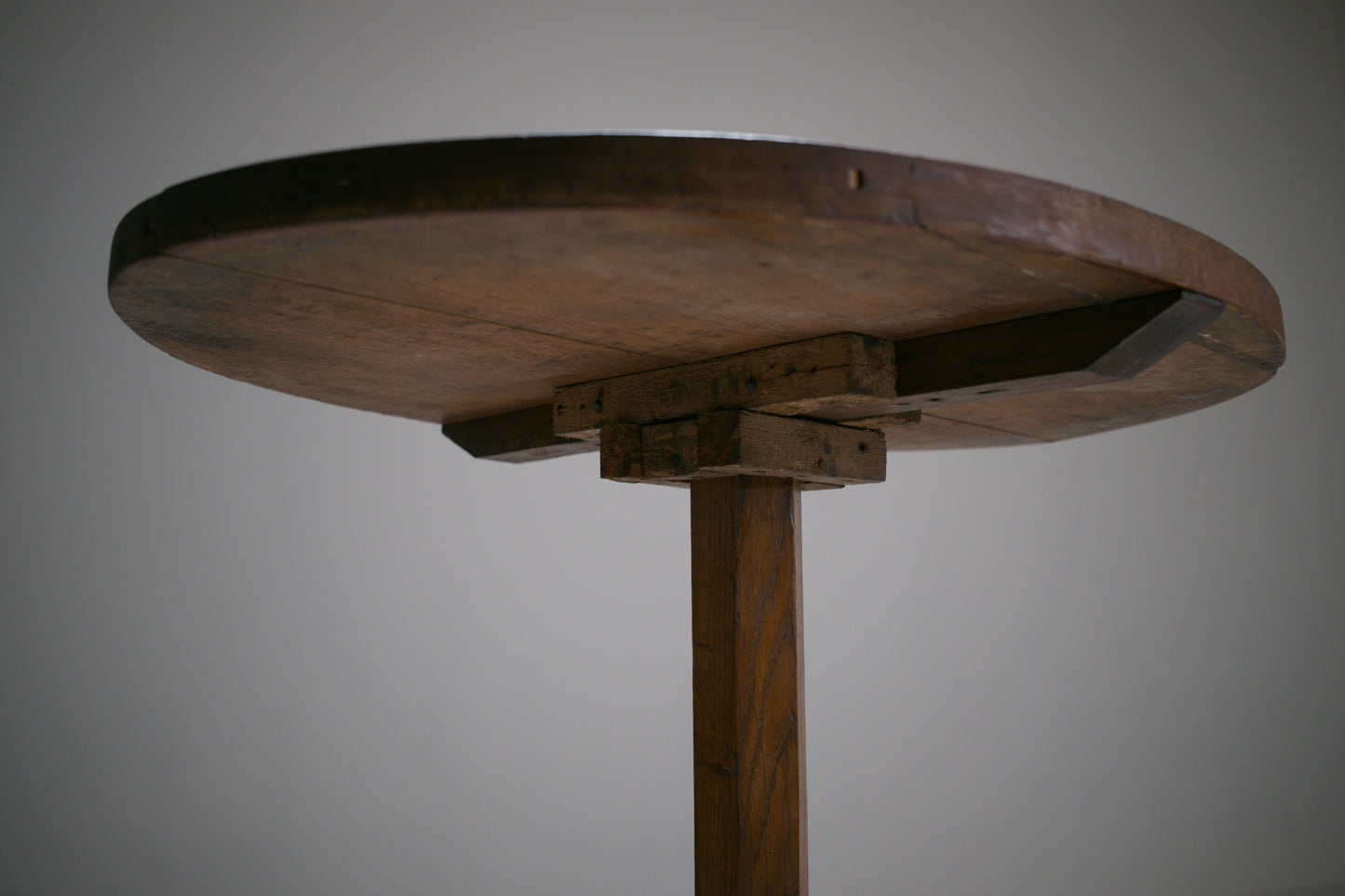 Table d'appoint vernaculaire