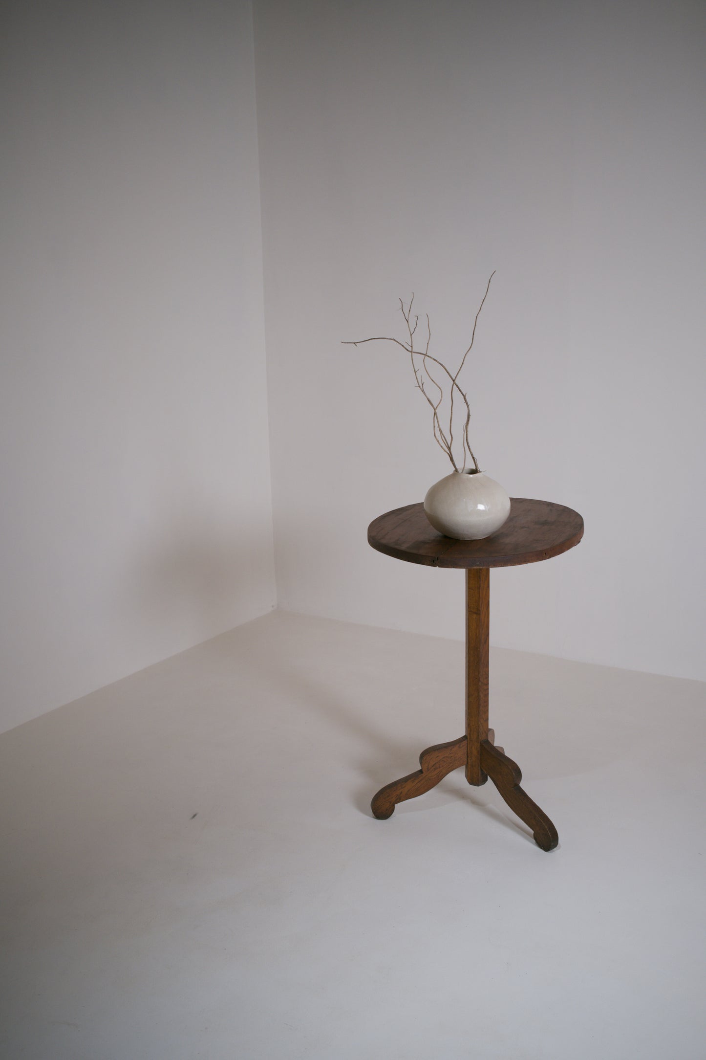 Table d'appoint vernaculaire