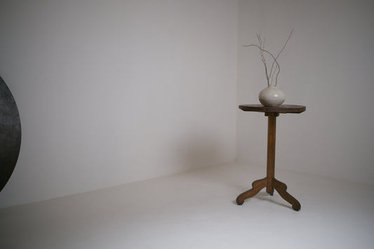 Table d'appoint vernaculaire