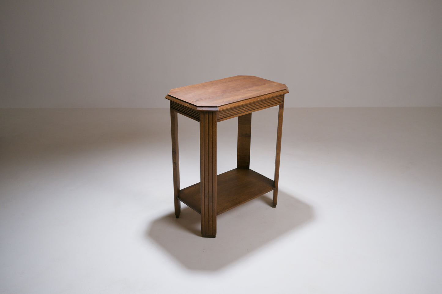 Table d'appoint néoclassique