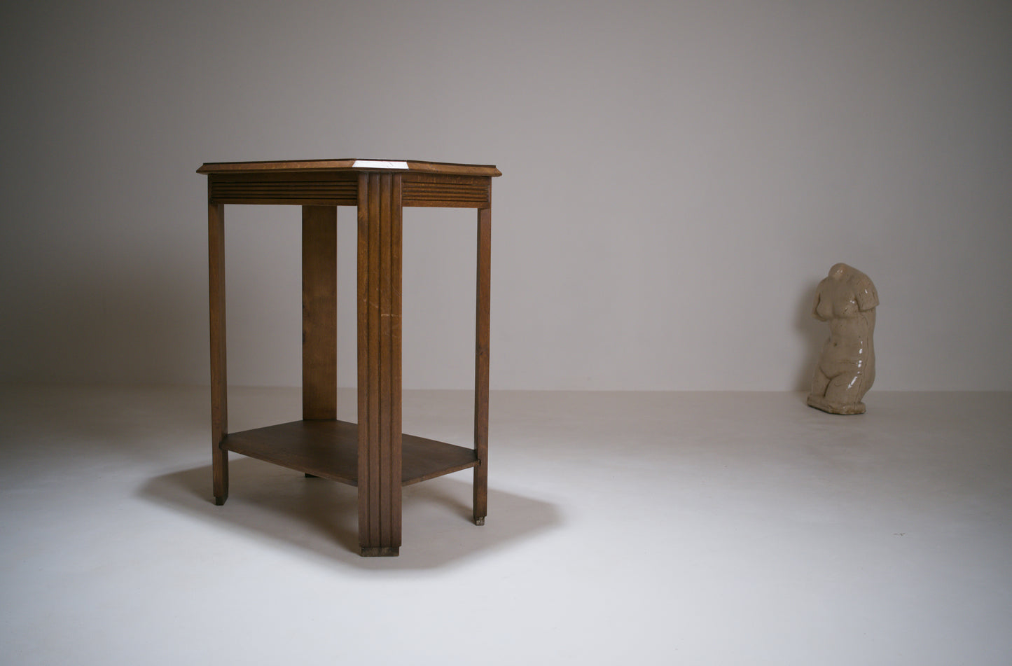 Table d'appoint néoclassique