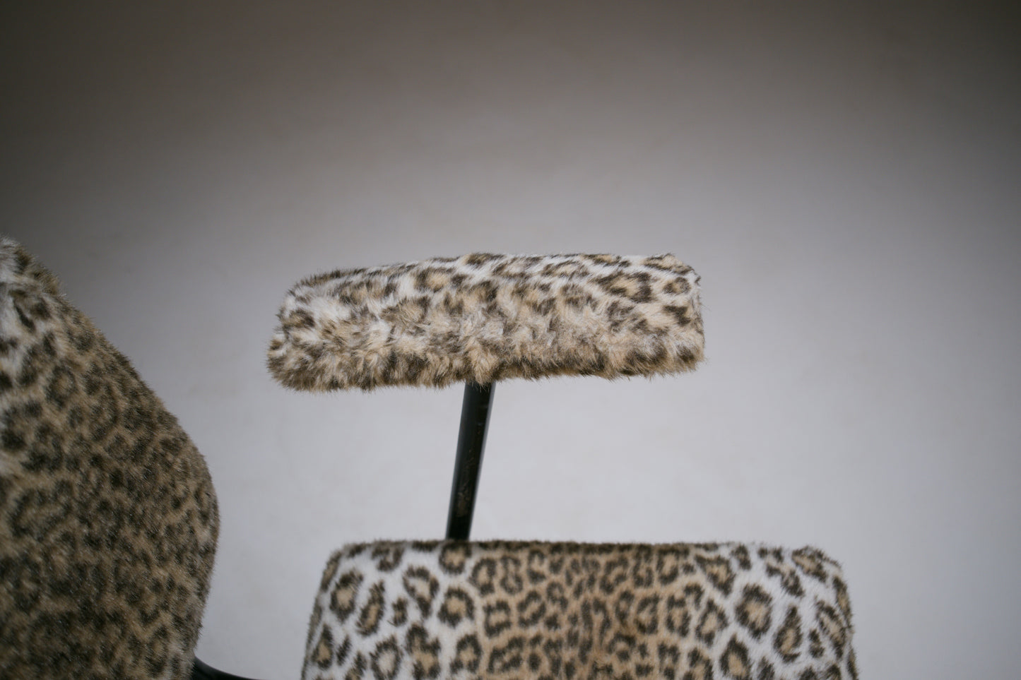 Fauteuil bridge moderniste
