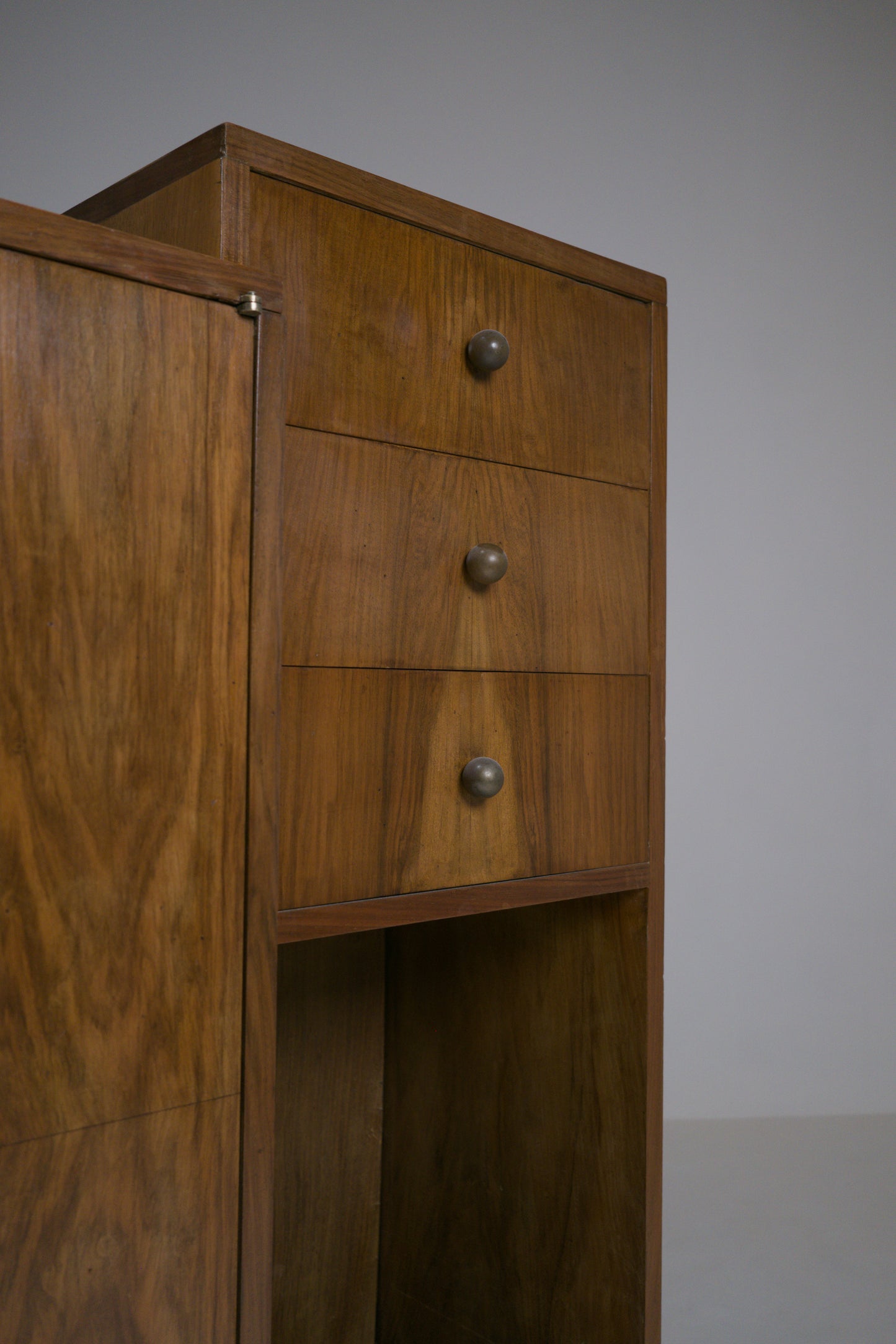 Cabinet moderniste. 1930