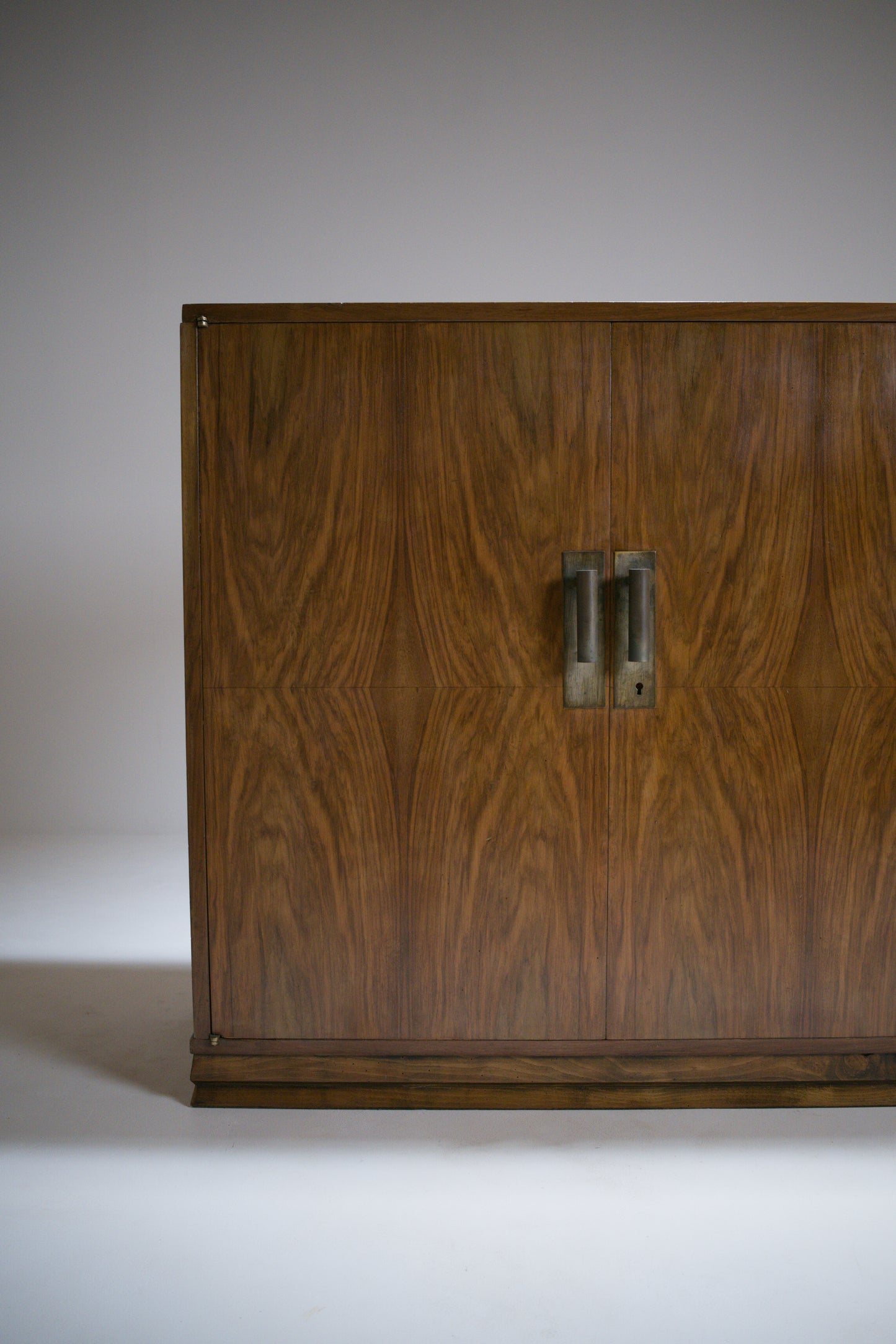 Cabinet moderniste. 1930