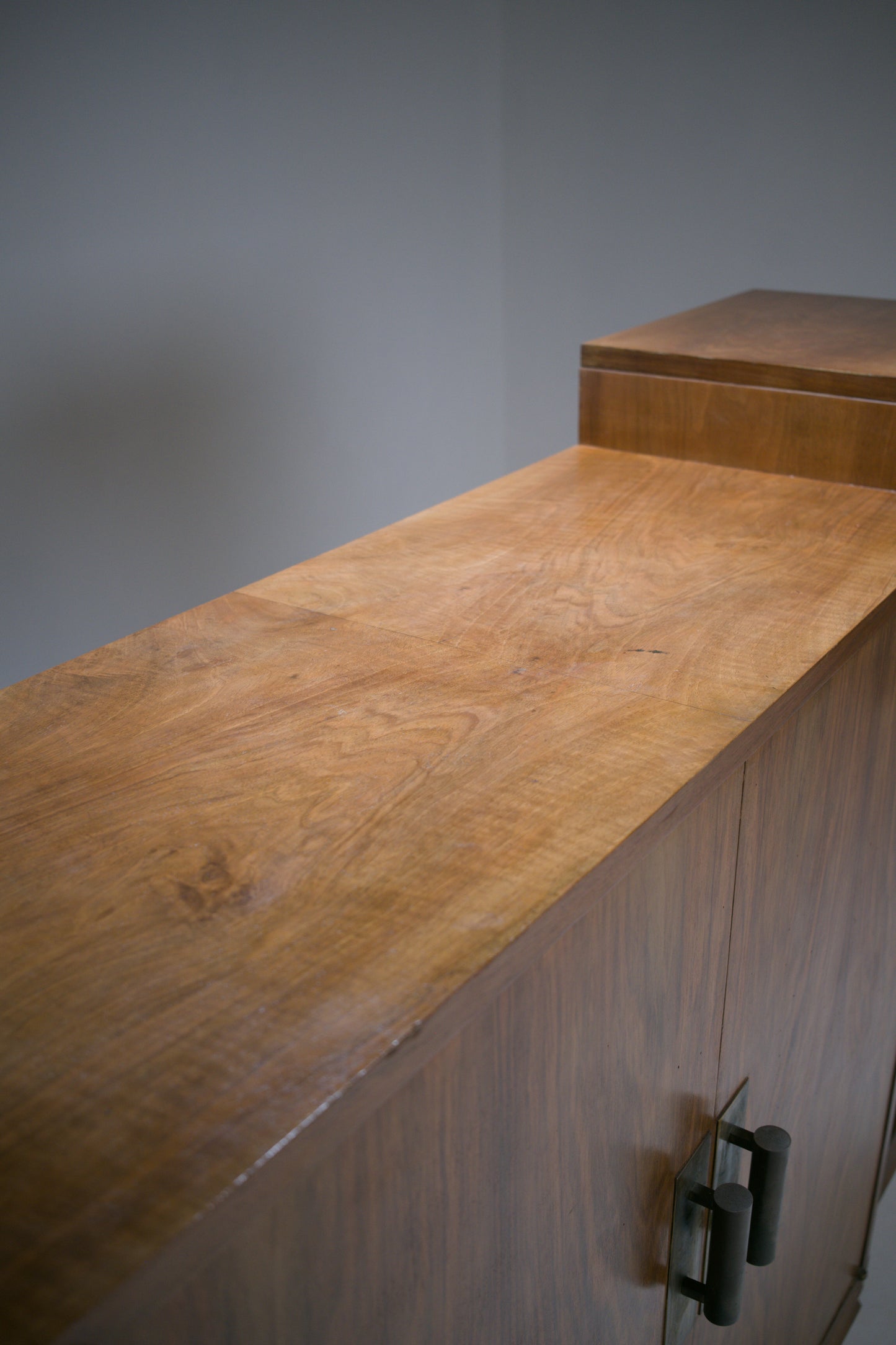 Cabinet moderniste. 1930