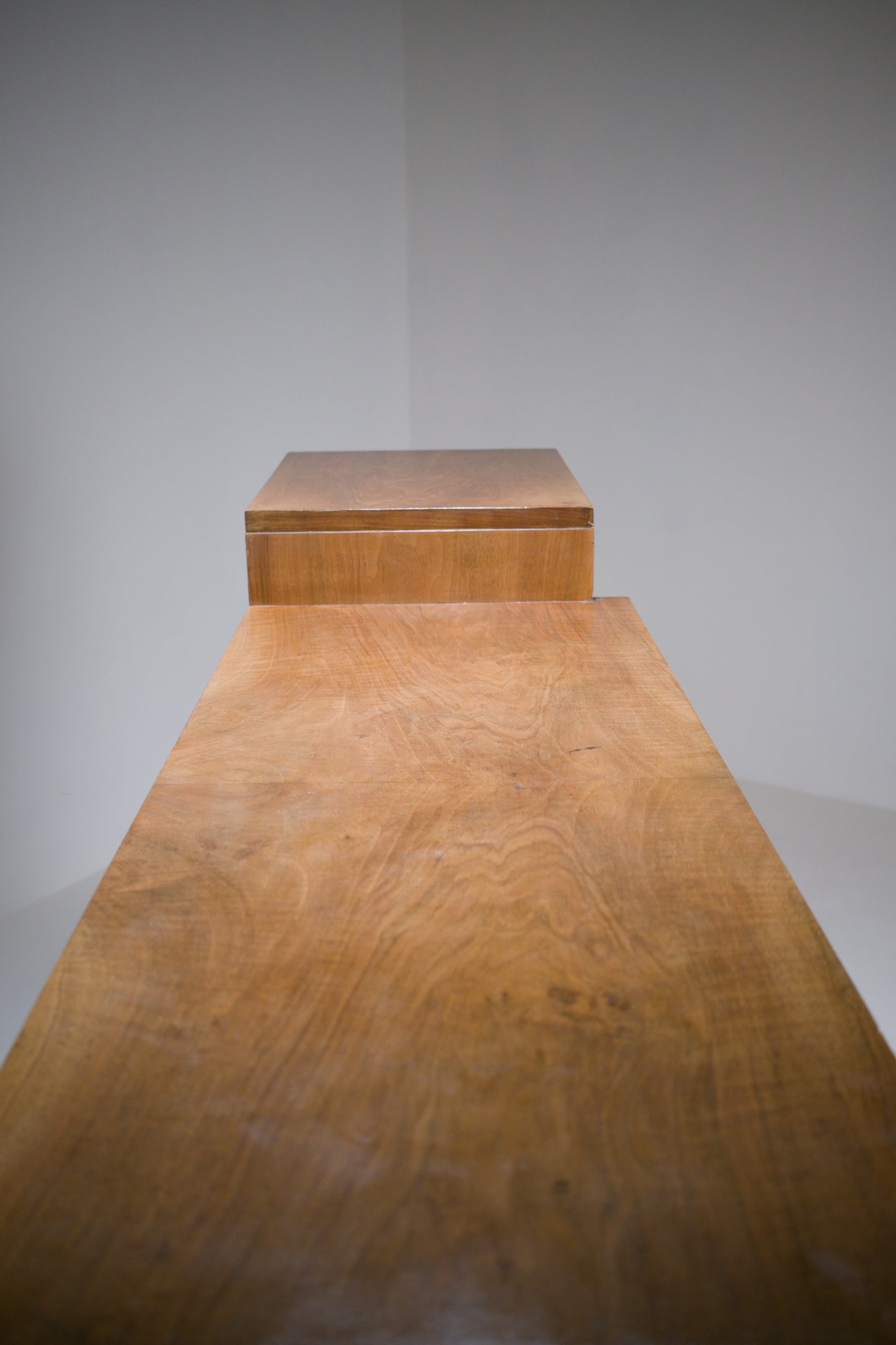 Cabinet moderniste. 1930