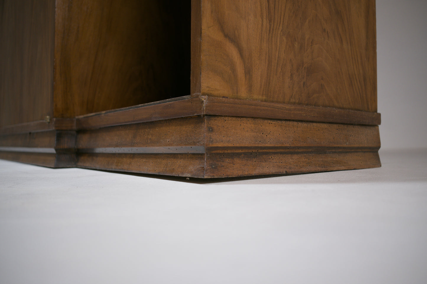 Cabinet moderniste. 1930