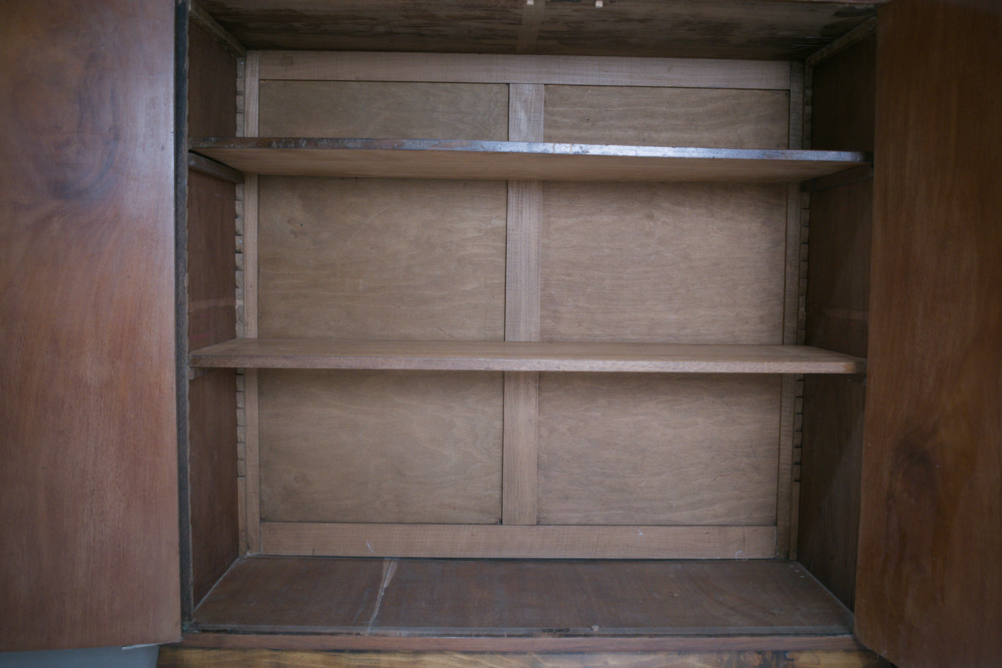 Cabinet moderniste. 1930