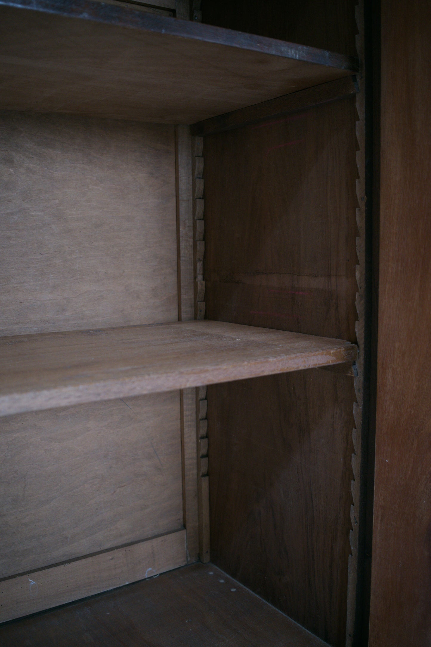 Cabinet moderniste. 1930
