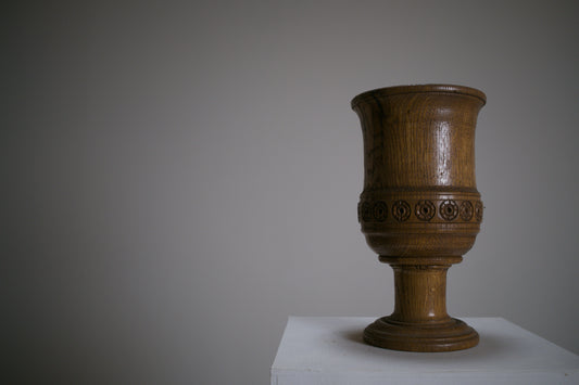 Vase sculpté