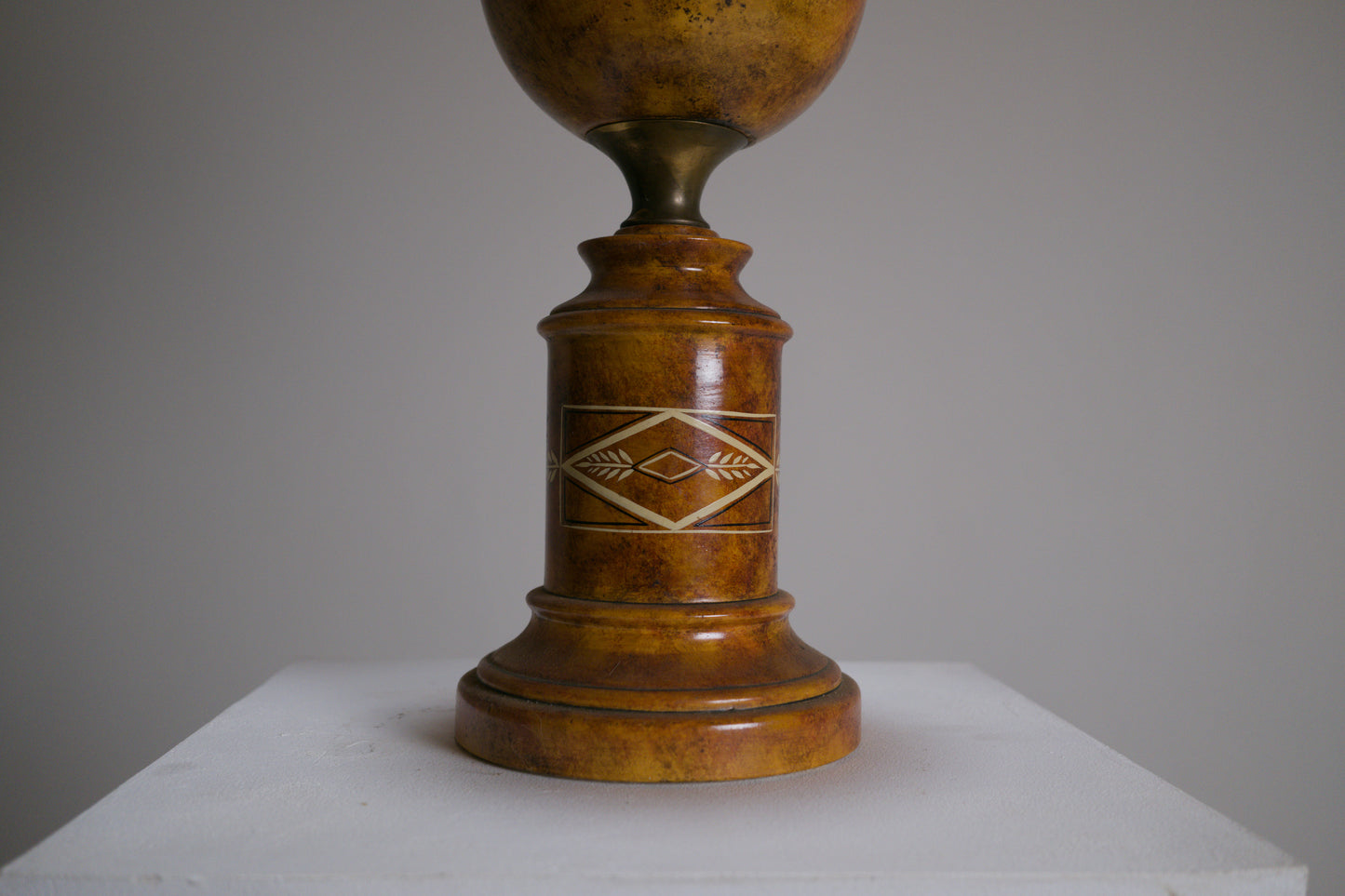 Lampe de table française, goût antique
