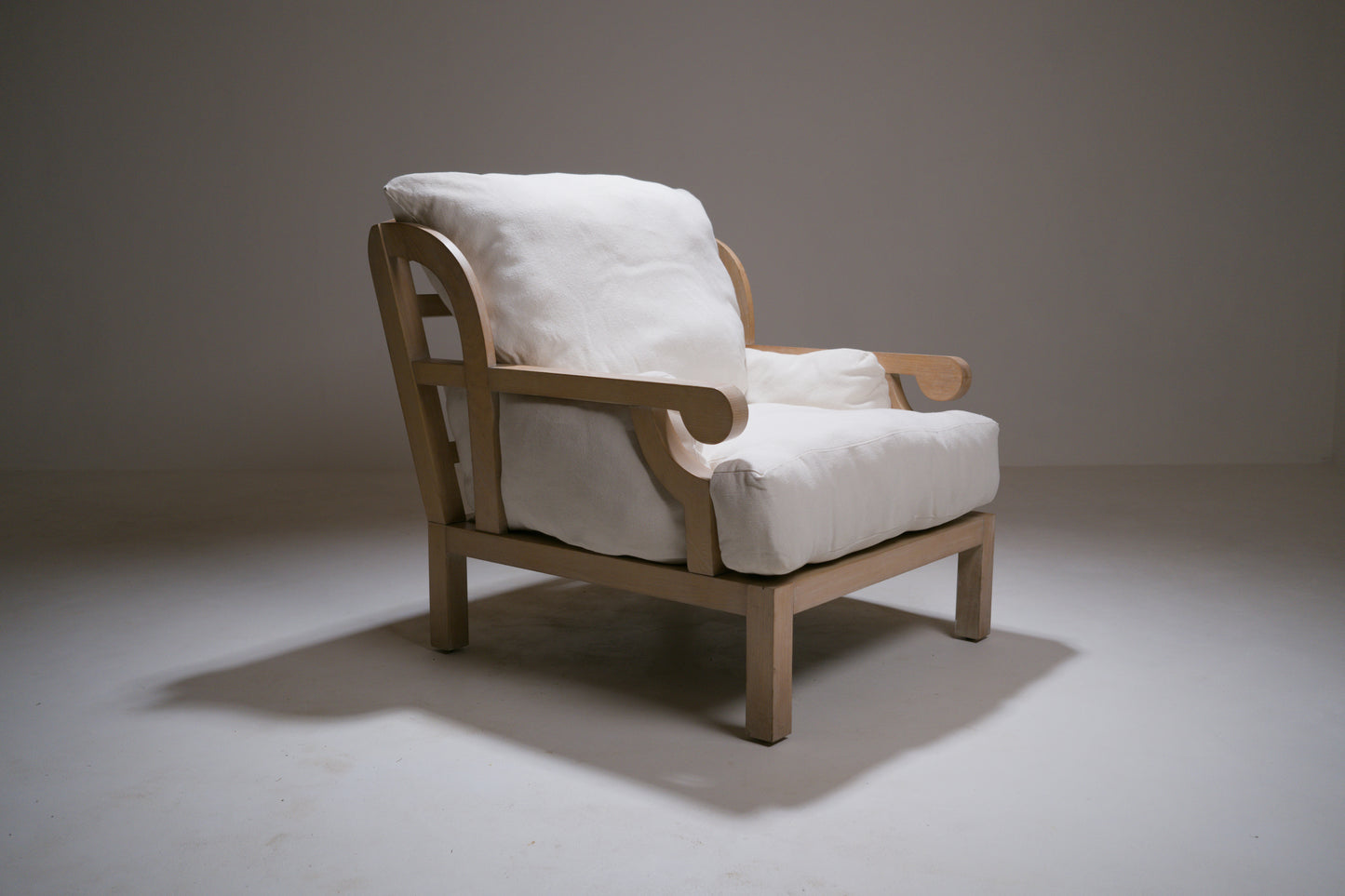 Fauteuil Georges V par Christian Liaigre