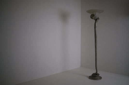Lampadaire serpent