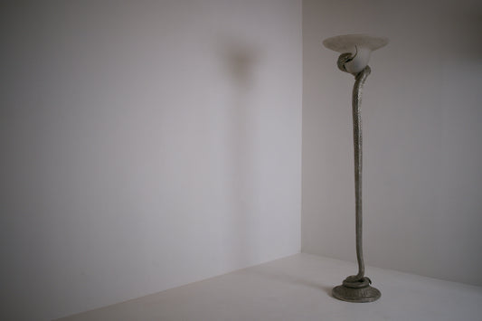 Lampadaire serpent