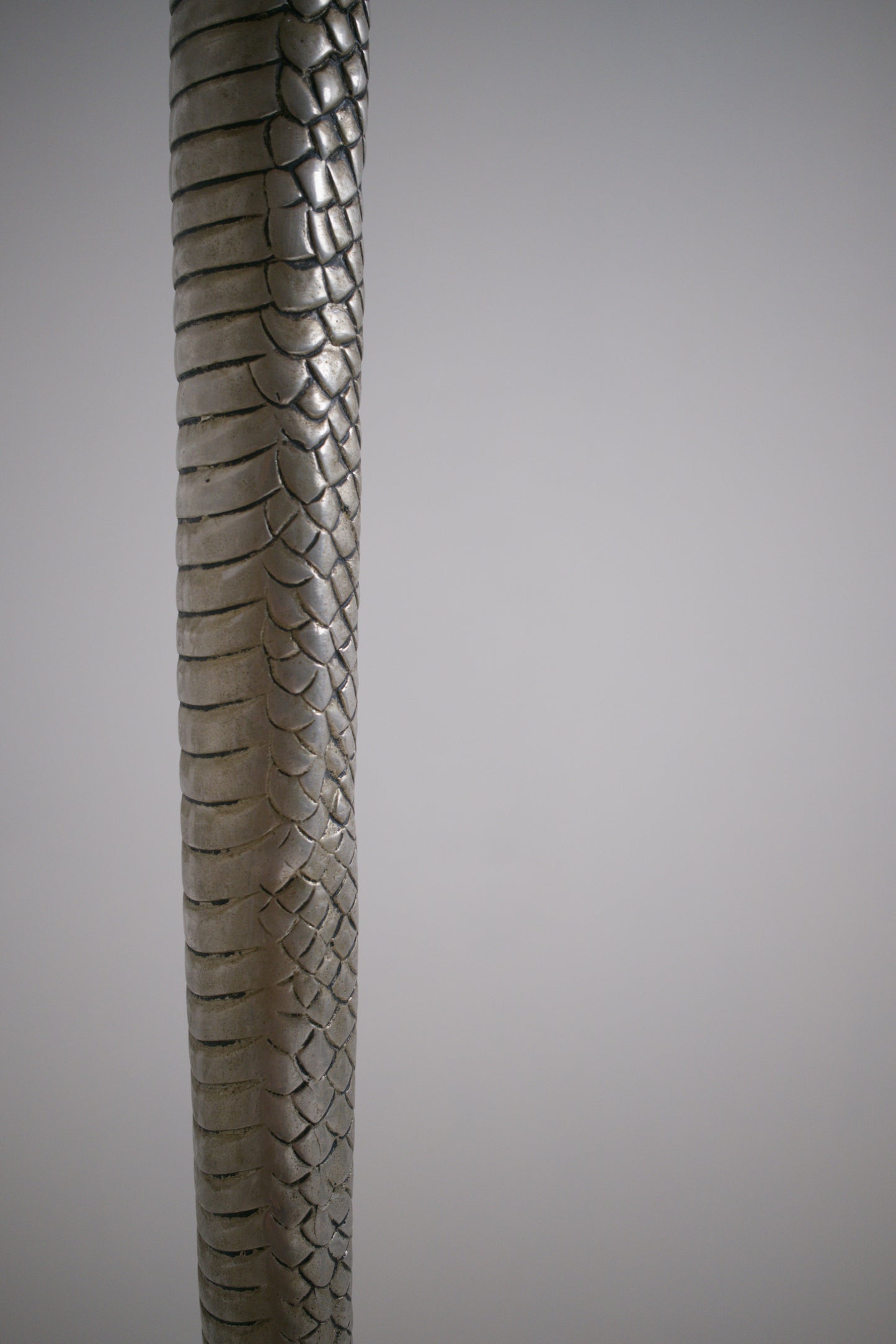 Lampadaire serpent