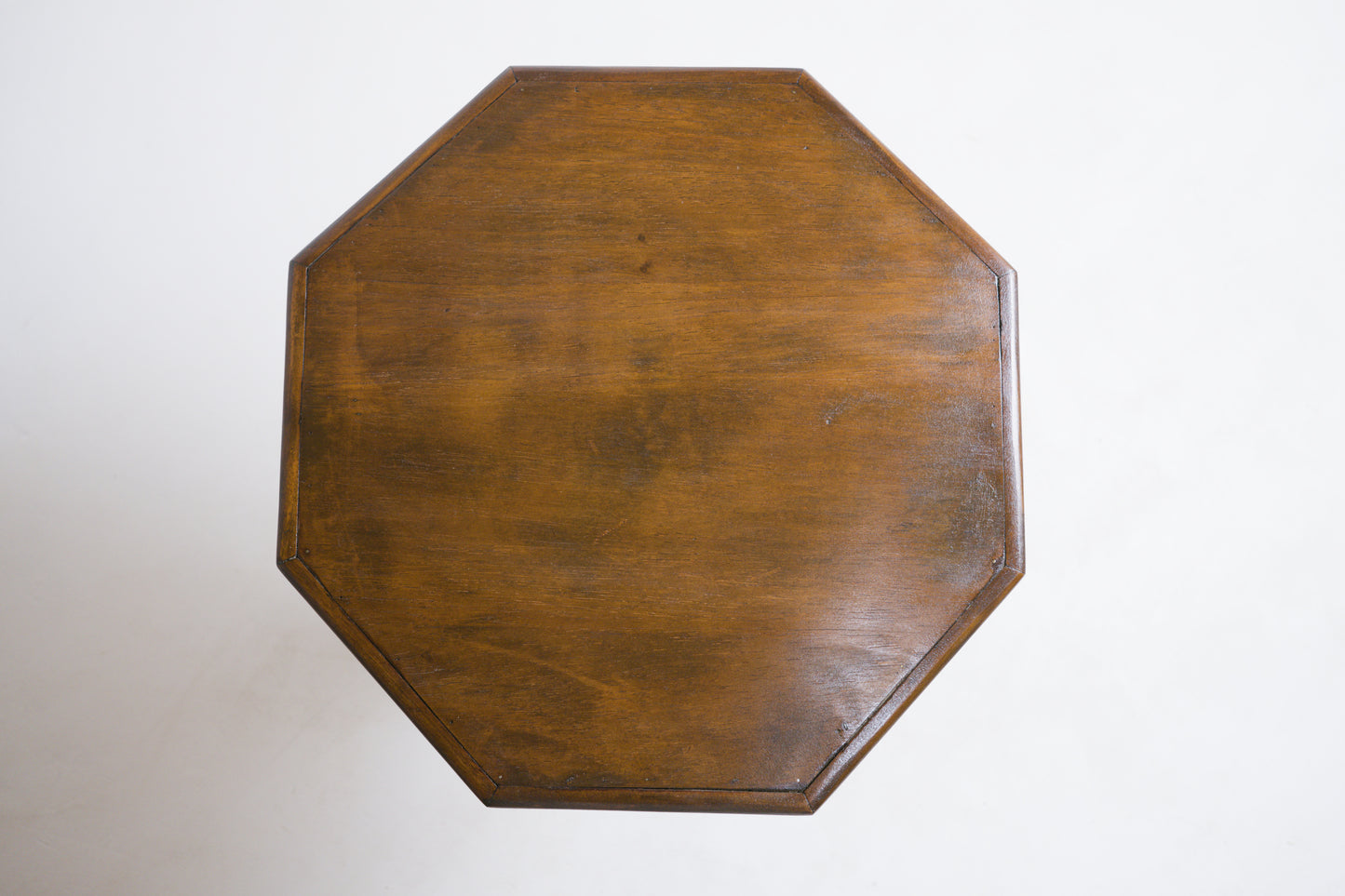 Table d’appoint dans le goût de l'Amsterdam School. 1920’s