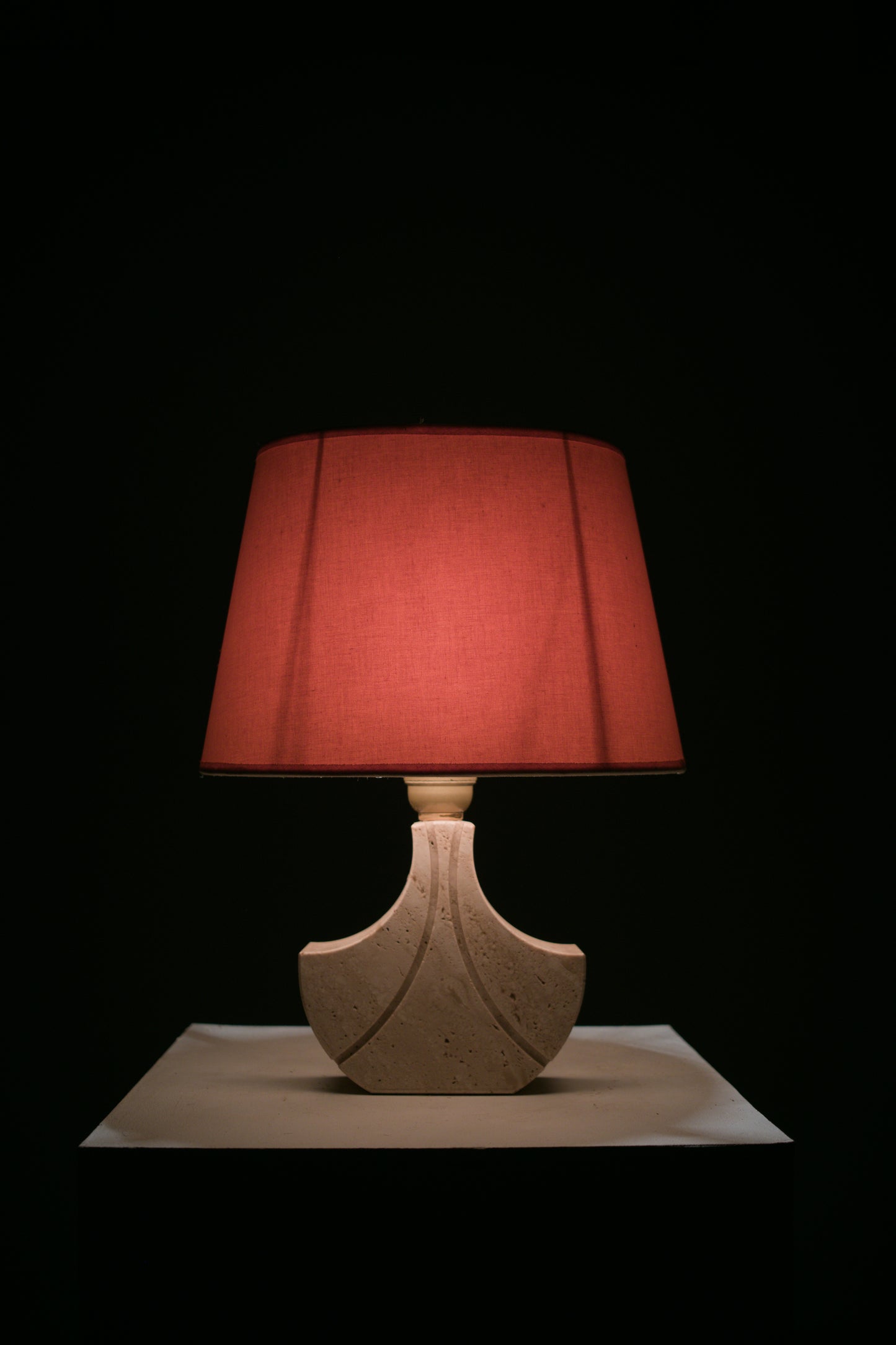 Lampe en travertin attribuée à Fratelli Mannelli