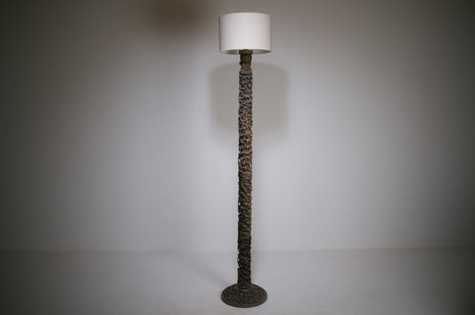 Makonde floor lamp in carved wood. C1950