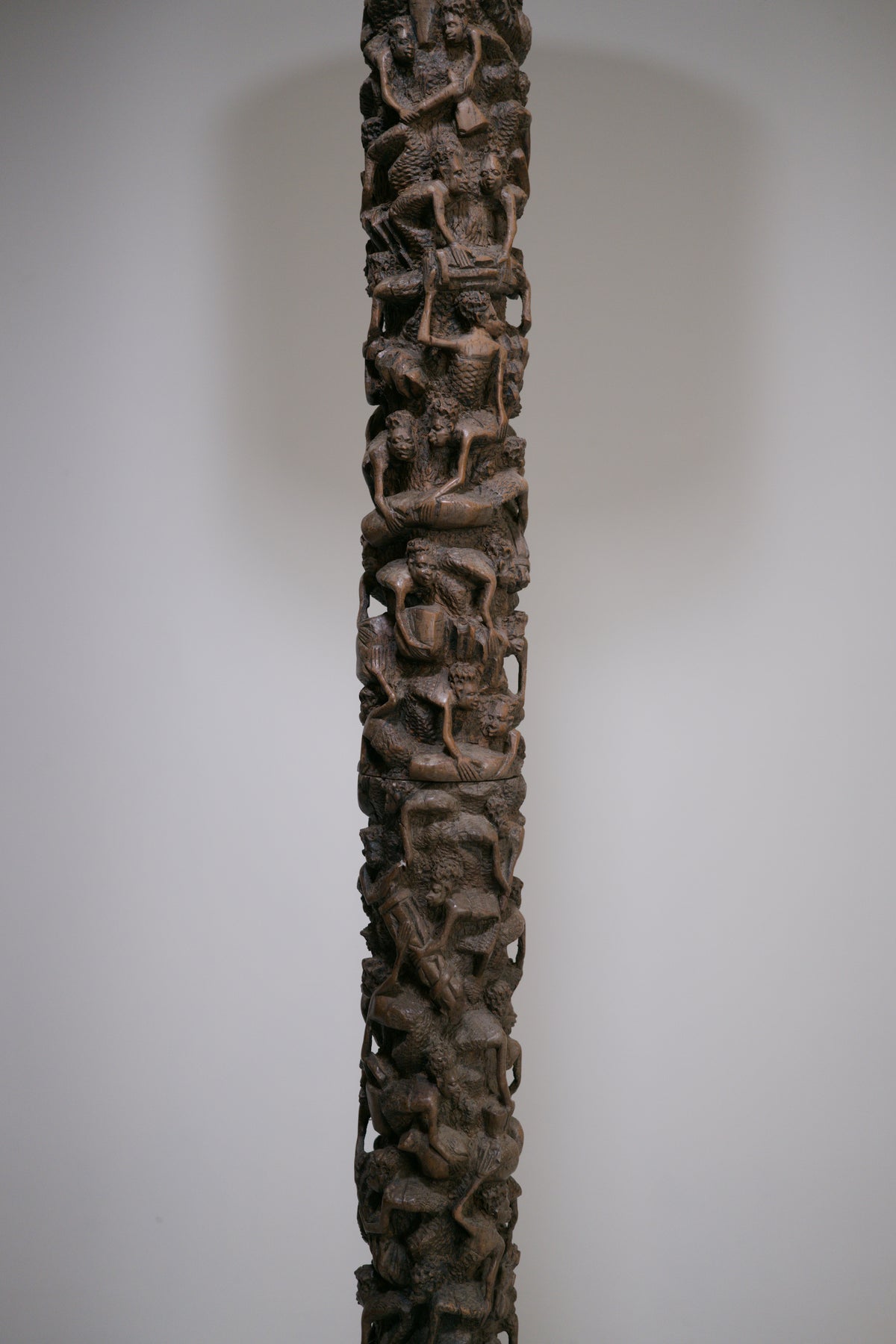 Makonde floor lamp in carved wood. C1950