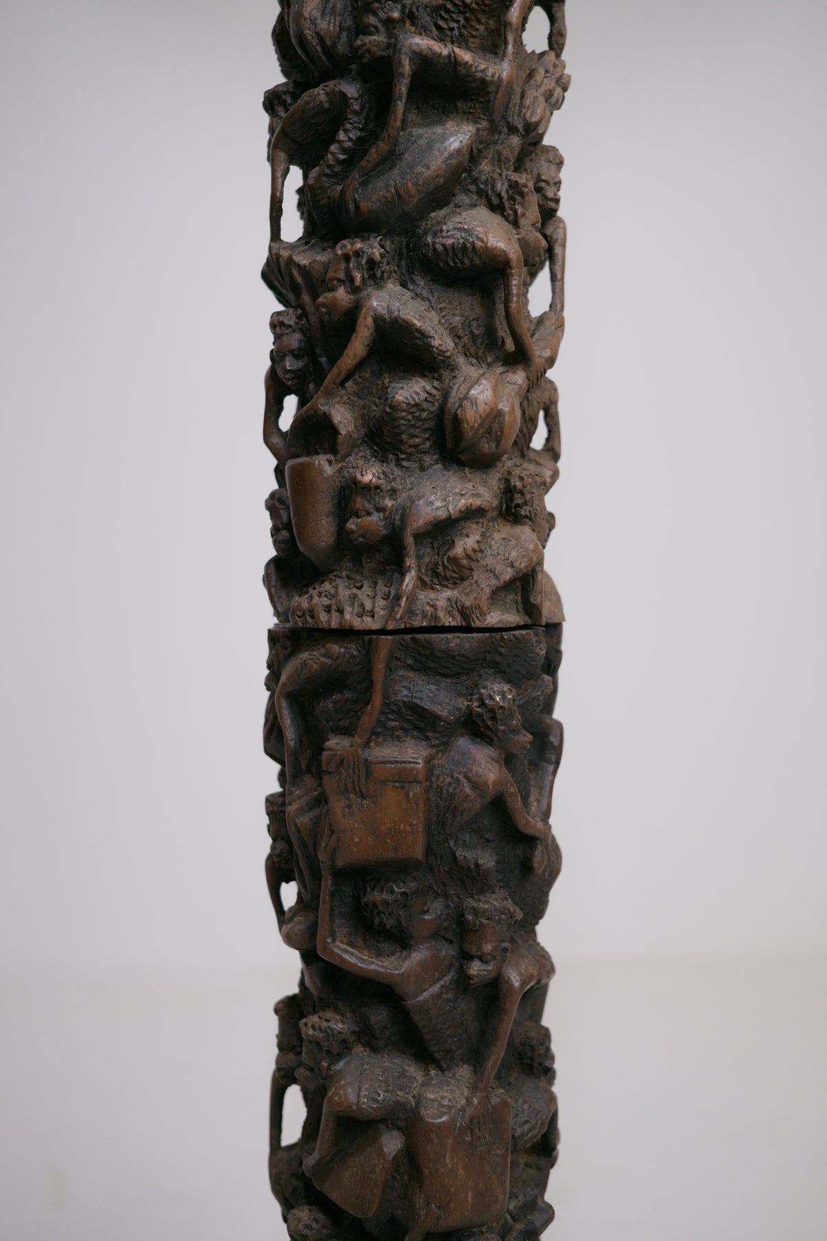 Makonde floor lamp in carved wood. C1950