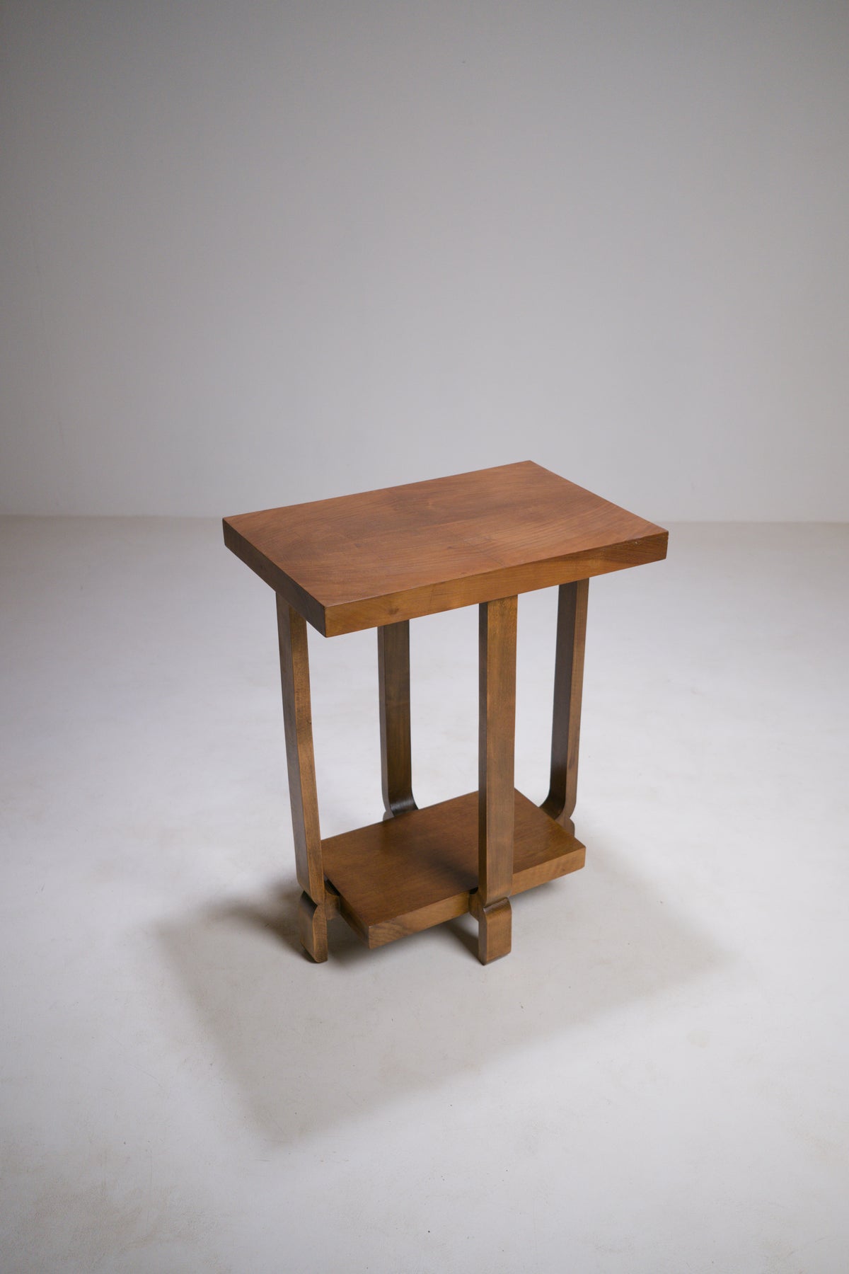 Table d'appoint moderniste Art déco. Vers 1930
