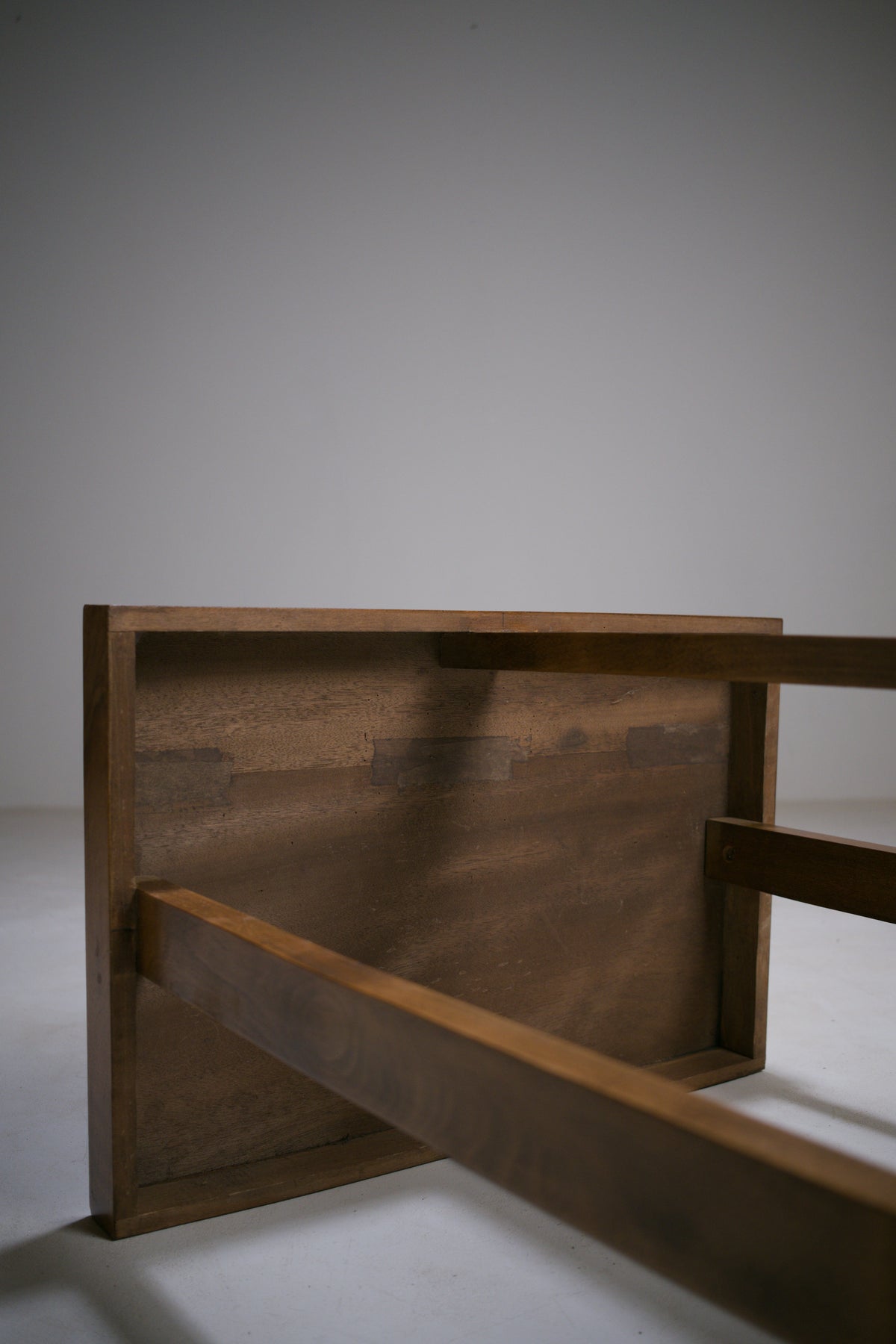 Table d'appoint moderniste Art déco. Vers 1930