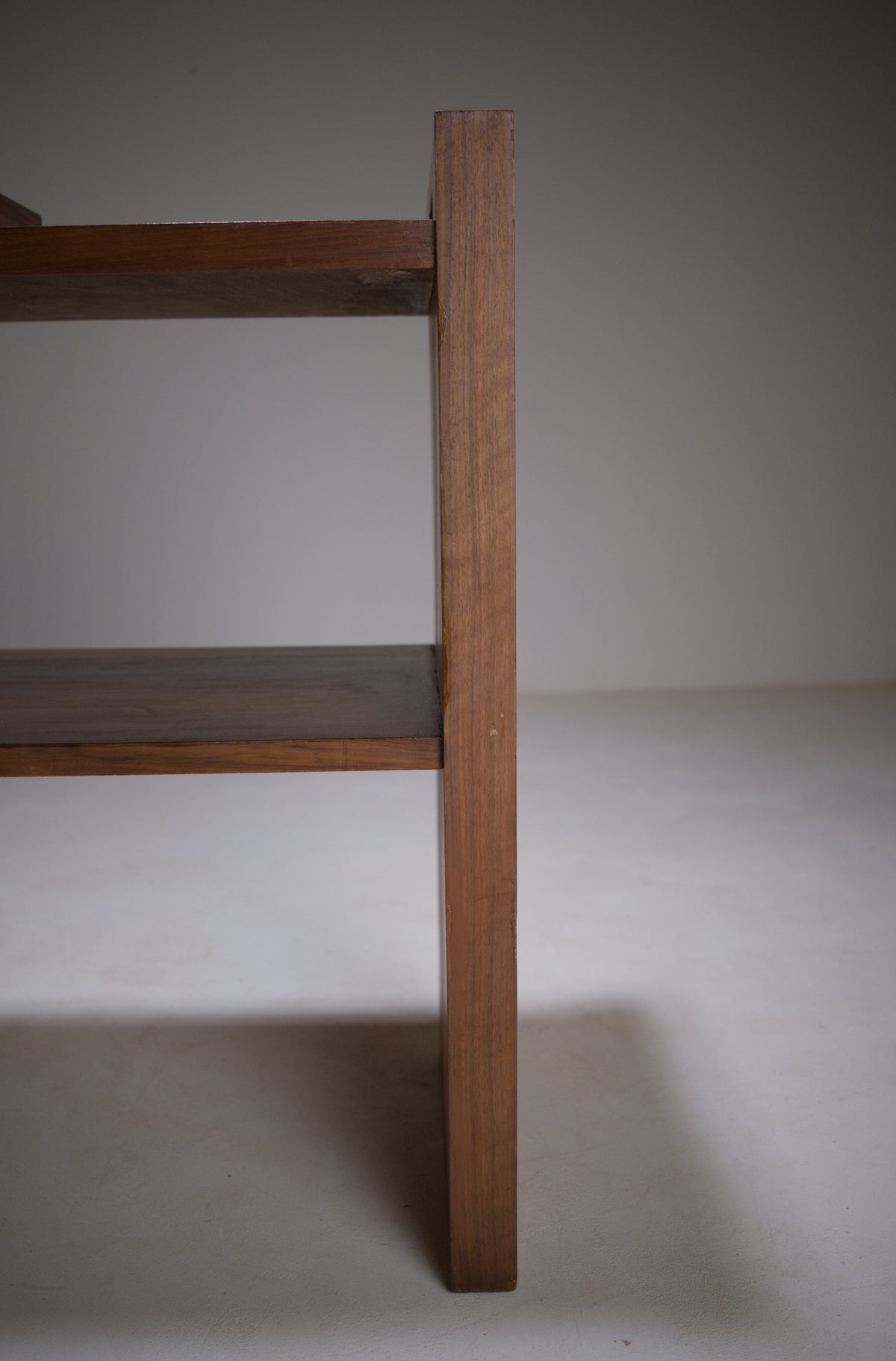 Rationalist veneered wood étagère, circa 1930