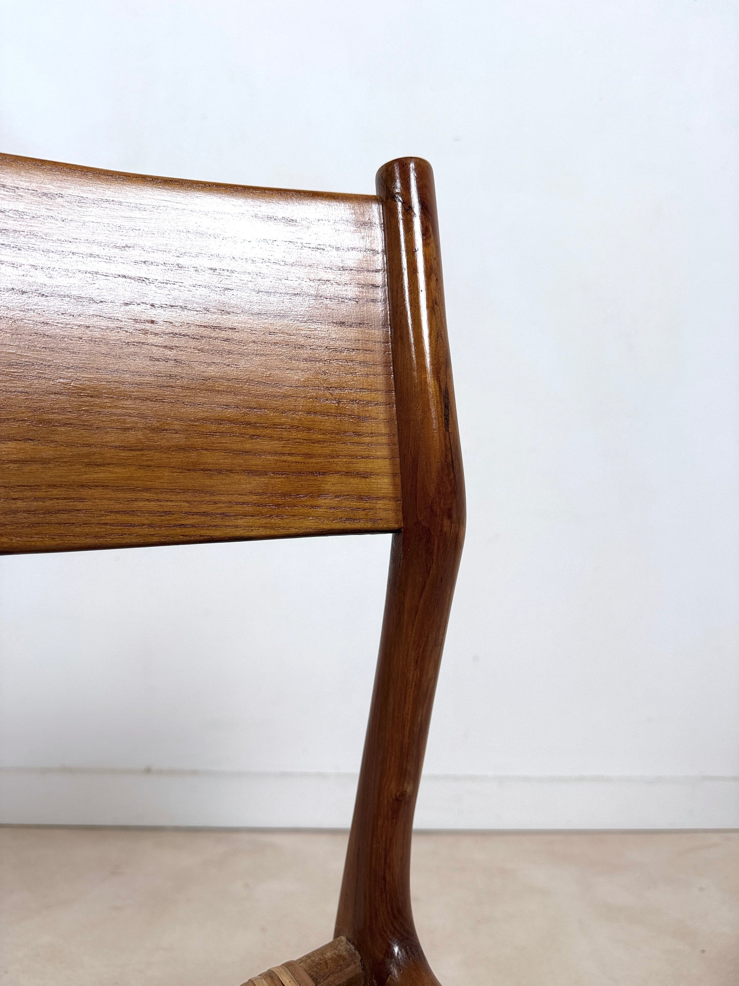 Ensemble de 6 chaises GESSEF modèle « Havana »