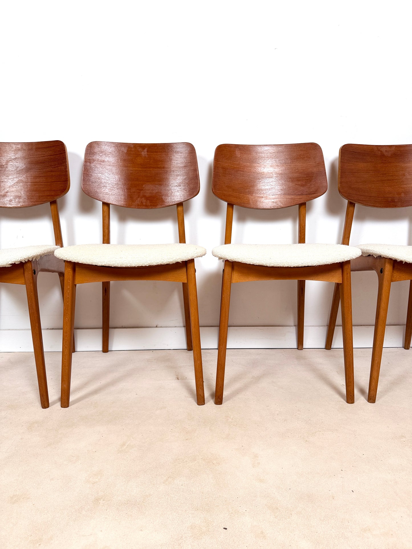 Ensemble de 4 chaises des années 60