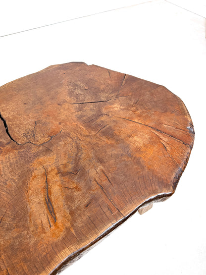 Table basse brutaliste