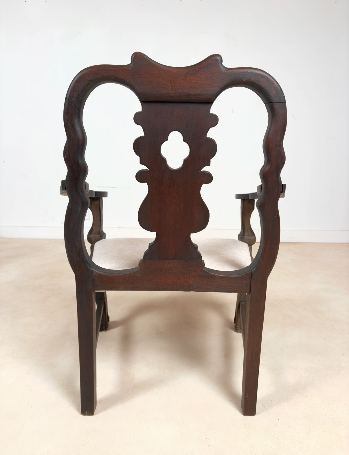 Paire de fauteuils « Chipendale »