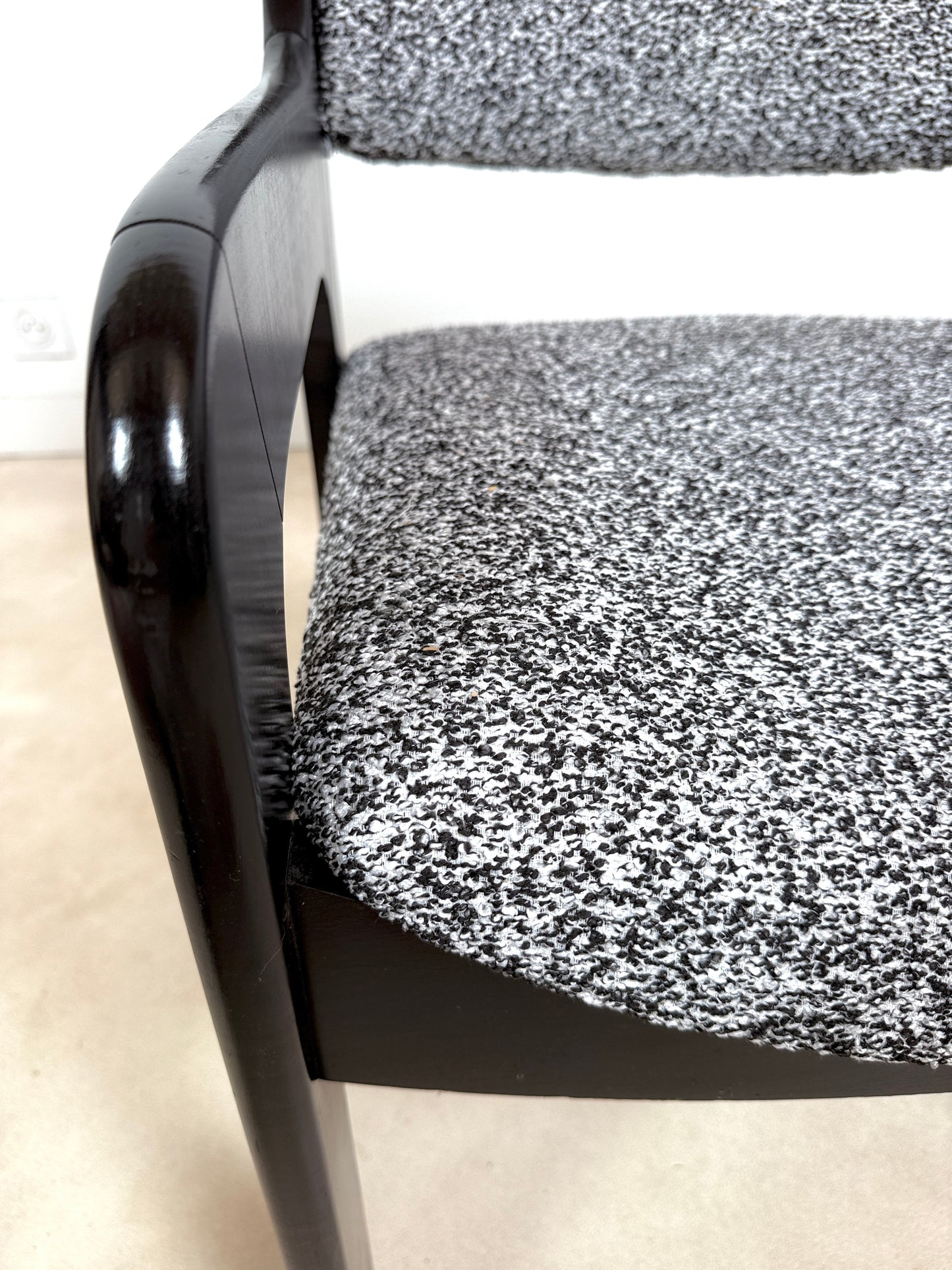 Chaise dans le goût de Eero Aarnio