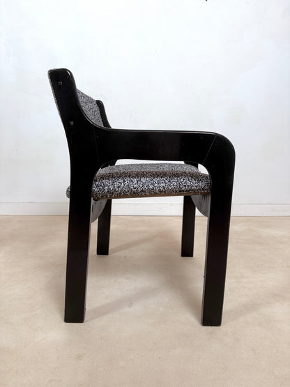 Chaise dans le goût de Eero Aarnio