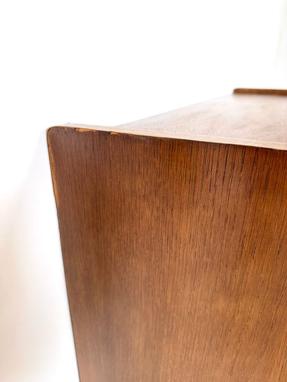 Commode vintage