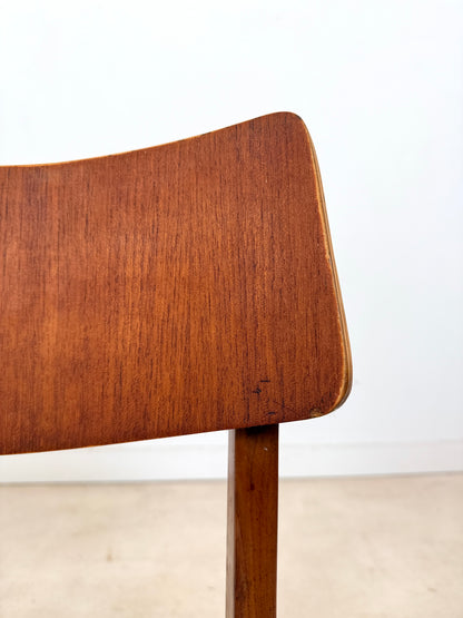Ensemble de 4 chaises scandinaves en teck