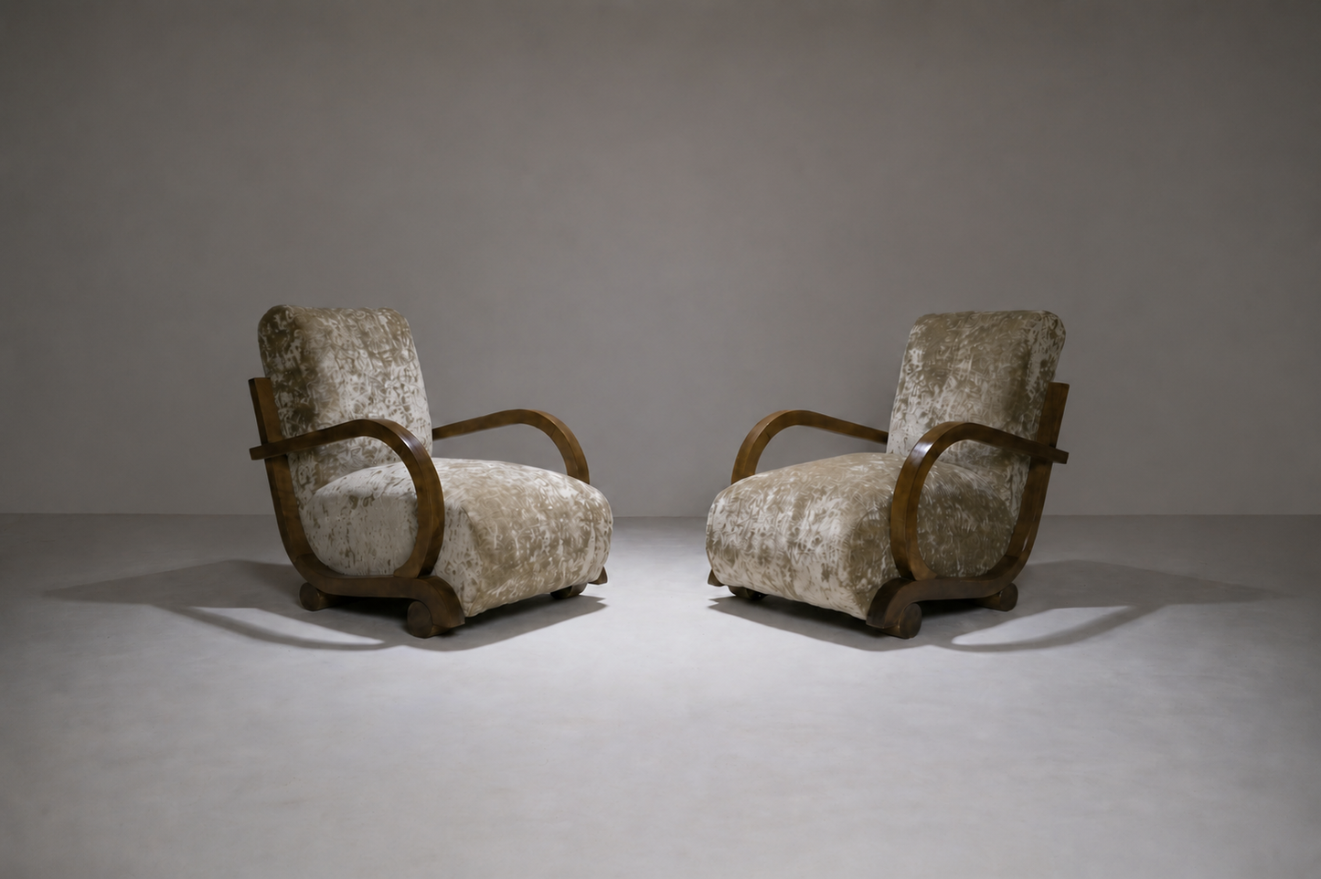 2 fauteuils "Parisienne d'ébenisterie". 1930