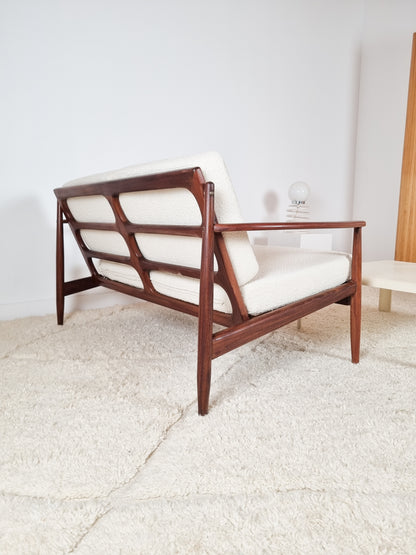 Banquette scandinave par Grete Jalk